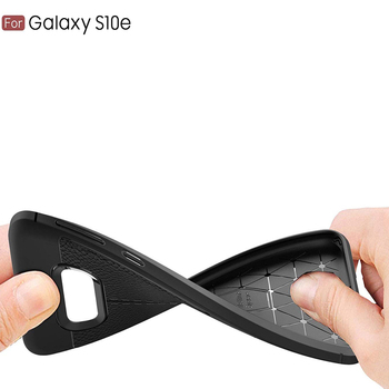 CaseUp Samsung Galaxy S10e Kılıf Niss Silikon Siyah